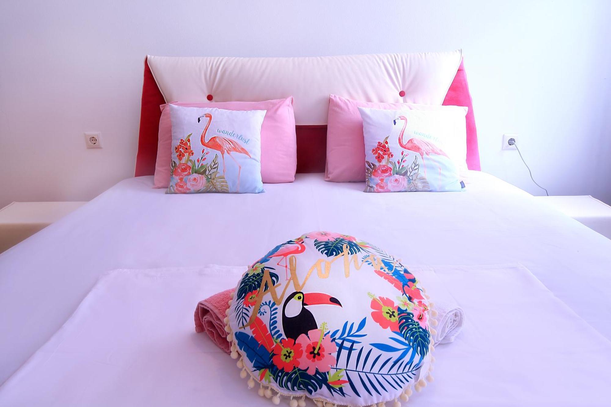 Private Apartment With Parking And Pool Balchik Exterior foto