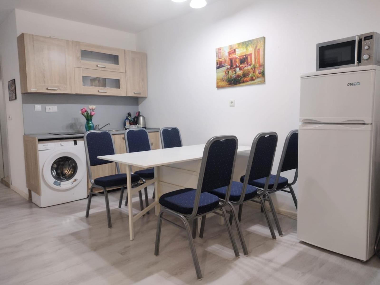 Private Apartment With Parking And Pool Balchik Exterior foto