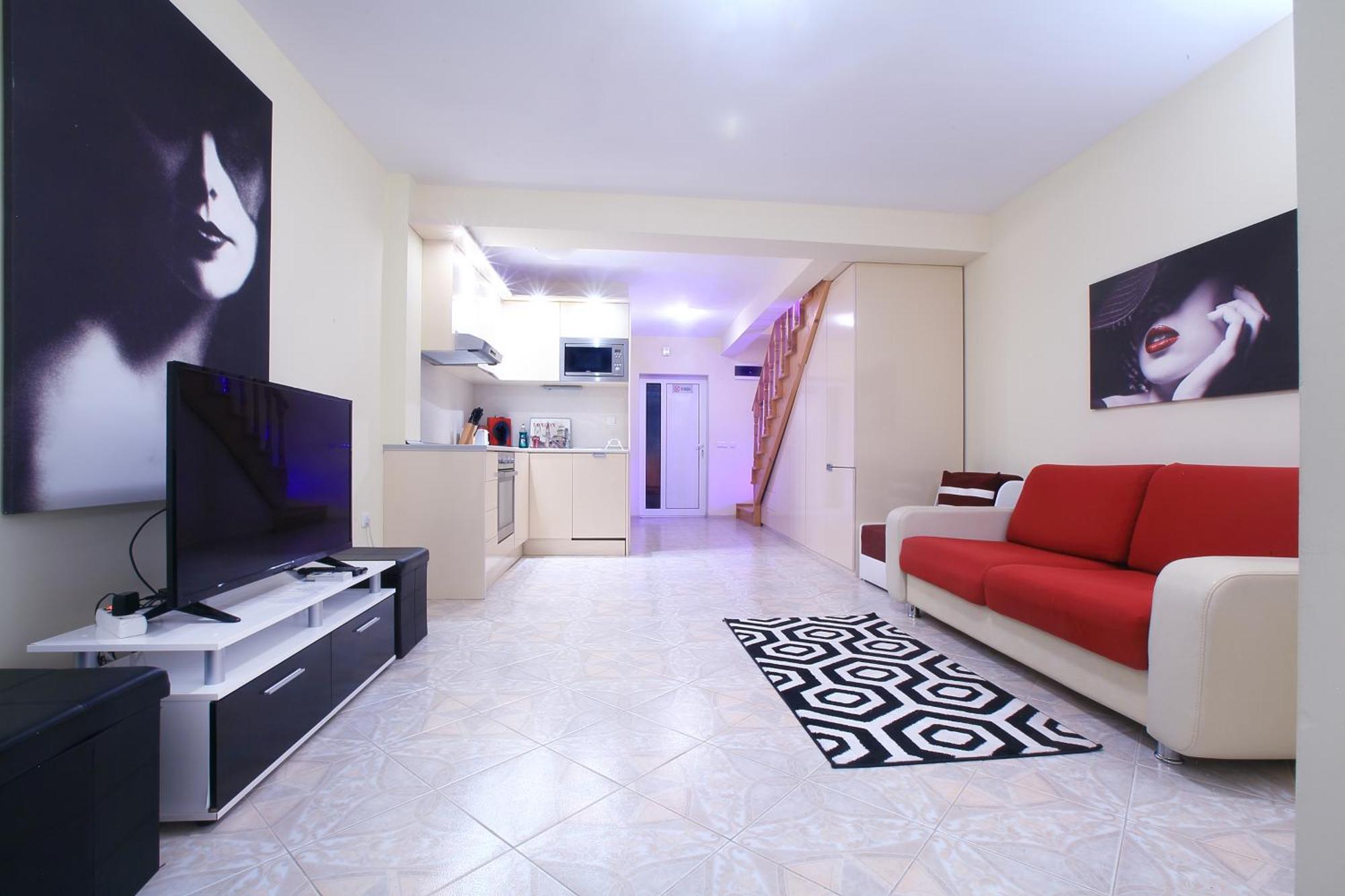 Private Apartment With Parking And Pool Balchik Exterior foto
